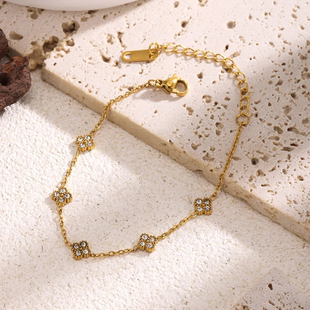 Flowy Bracelet