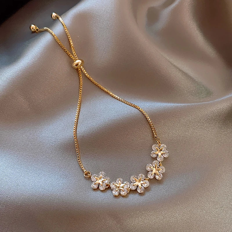 Luny Bracelet